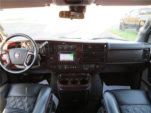 Used 2020 GMC Savana 2500 w/ Enhanced Convenience Package image 27