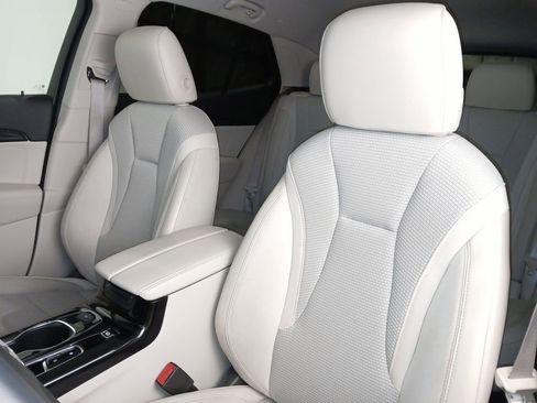 Certified 2023 Buick Envision Preferred FWD image 11