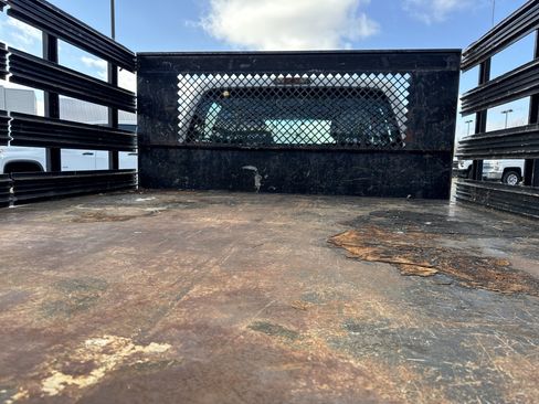 Used 2012 Ford F350 XL w/ Trailer Tow Pkg image 18