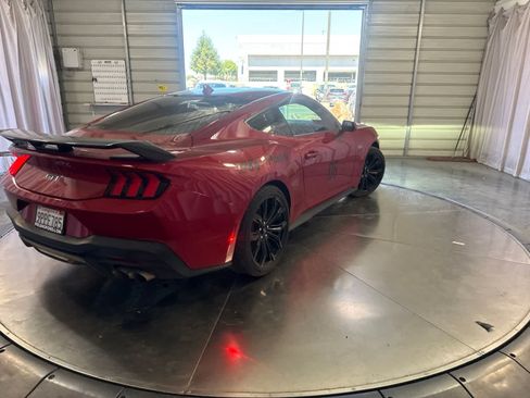 Used 2024 Ford Mustang GT Premium RWD image 5