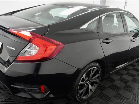 Used 2019 Honda Civic Sport image 7