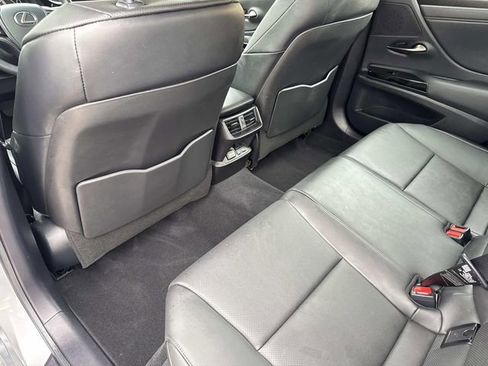 Certified 2025 Lexus ES 350 w/ Premium Package image 14