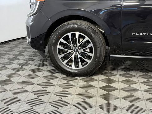 Used 2025 Ford Expedition Max Platinum AWD/4WD image 12