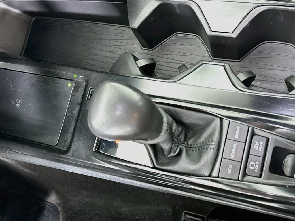 Certified 2025 Toyota Camry SE FWD image 16