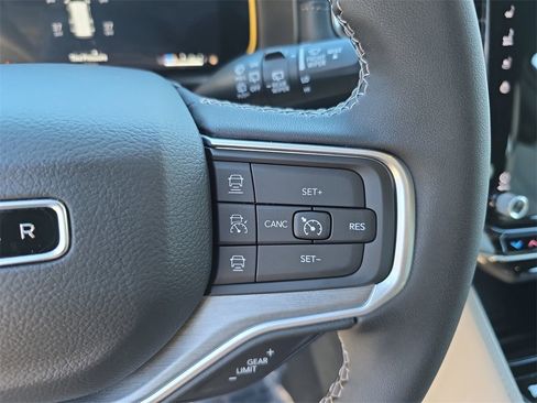 New 2025 Jeep Wagoneer Series II image 20