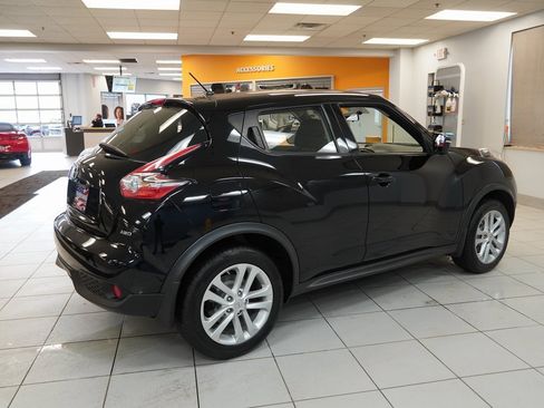 Used 2016 Nissan Juke S image 11