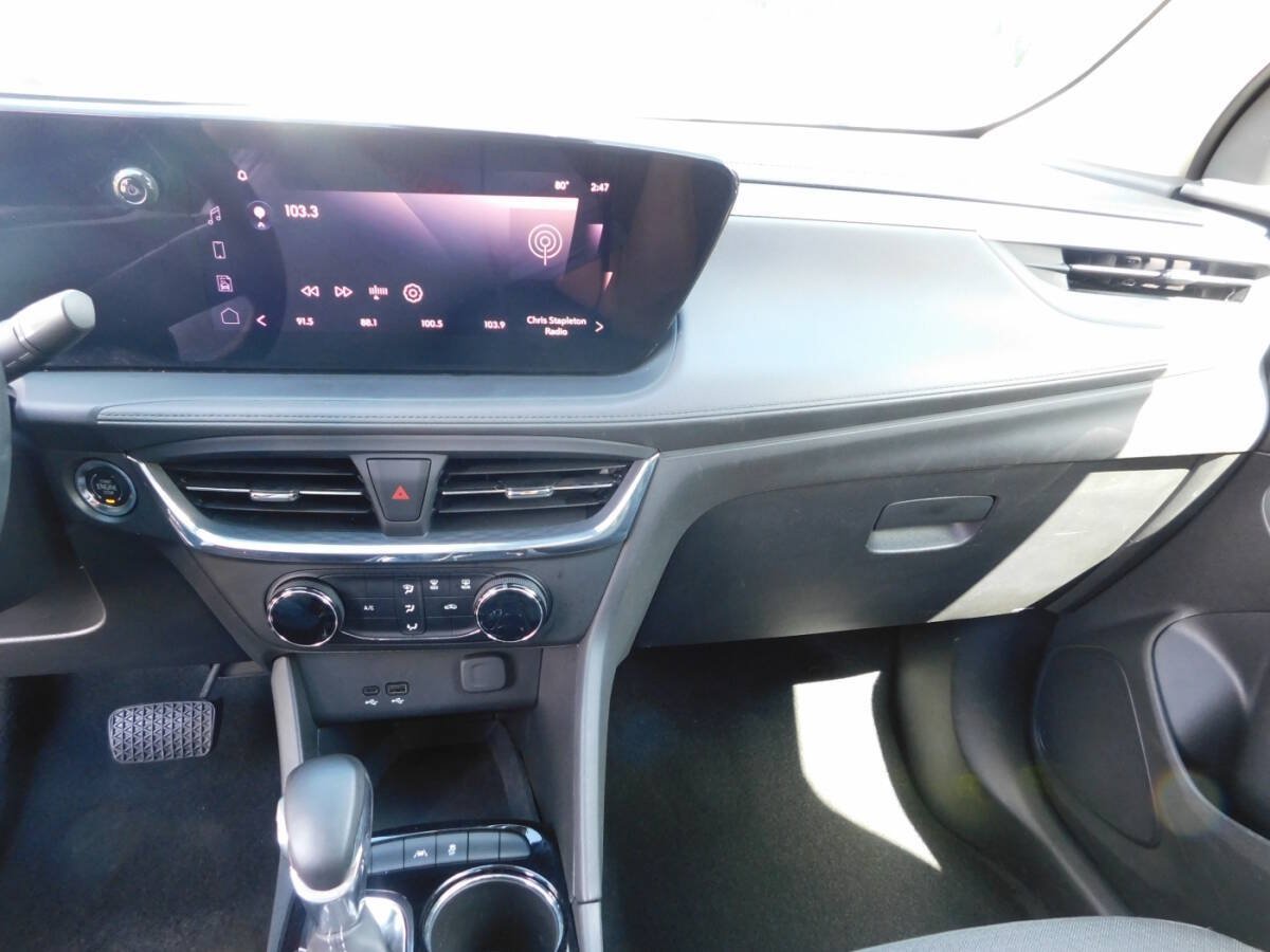Used 2025 Buick Encore GX Preferred FWD image 8