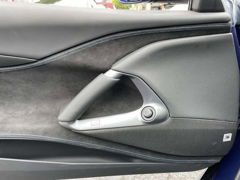 Used 2022 Ferrari 812 GTS RWD image 28