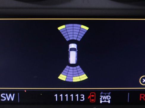 Used 2022 Chevrolet Suburban LS image 25