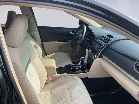 Used 2014 Toyota Camry LE FWD image 14