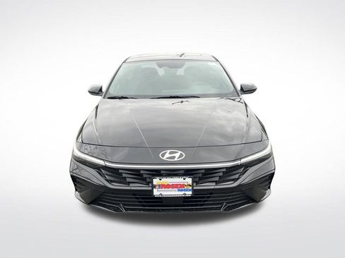 New 2026 Hyundai Elantra SEL Sport Premium FWD image 9