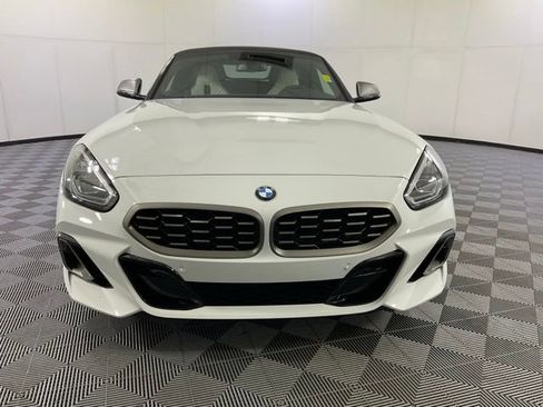 Certified 2026 BMW Z4 M40i w/ Premium Package image 8