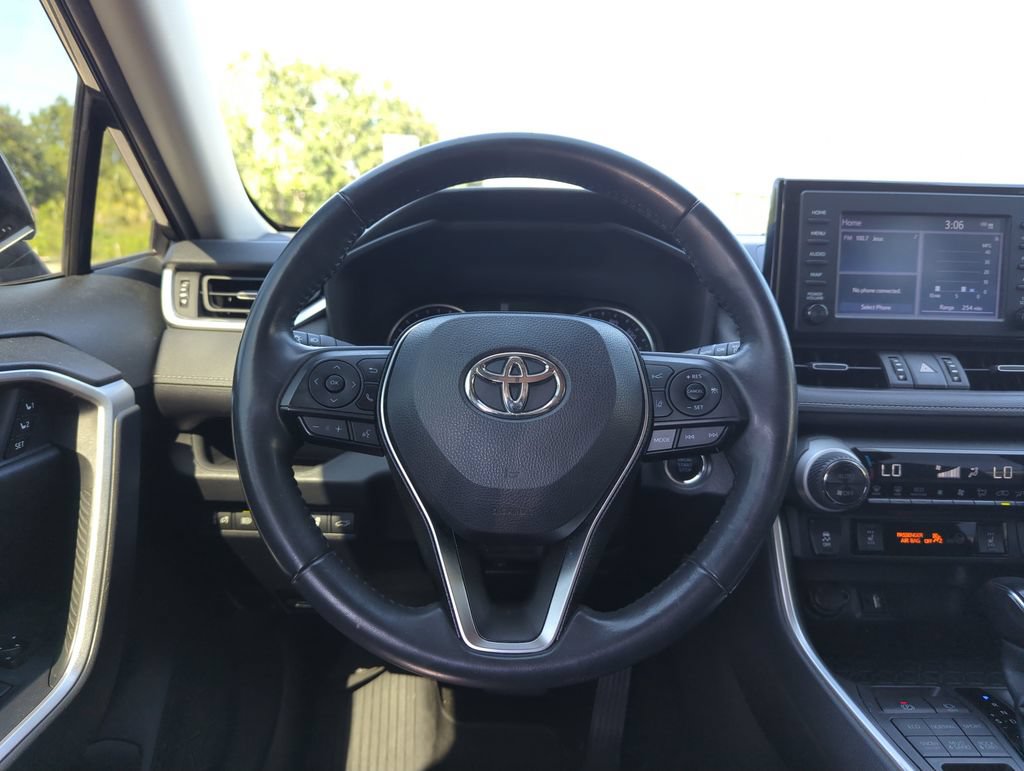Used 2019 Toyota RAV4 XLE Premium w/ Cold Weather Package AWD/4WD image 17