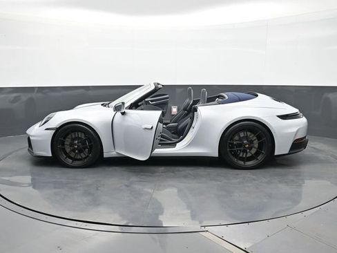 Certified 2026 Porsche 911 Carrera 4 GTS image 26