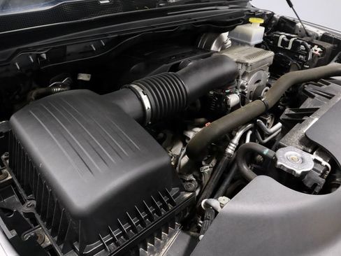 Used 2023 RAM 1500 Laramie AWD/4WD image 19