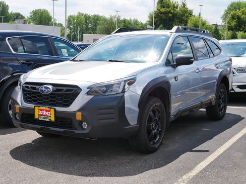 Used 2022 Subaru Outback Wilderness AWD/4WD image 2