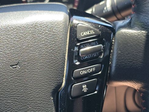 Used 2022 Nissan Frontier Pro-X RWD image 11