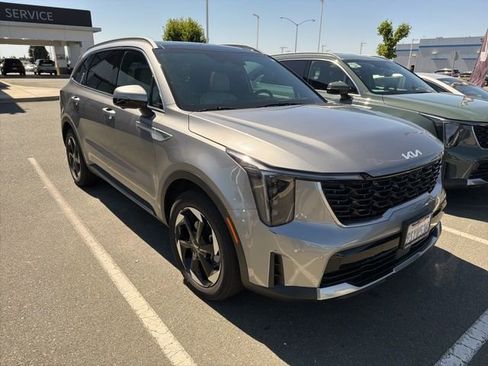 Used 2025 Kia Sorento SX Prestige AWD/4WD image 5