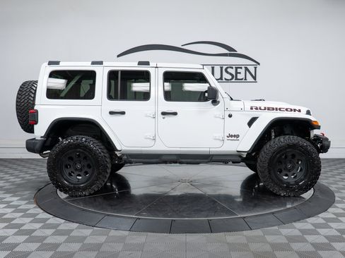 Used 2019 Jeep Wrangler Unlimited Rubicon w/ Dual Top Group AWD/4WD image 4