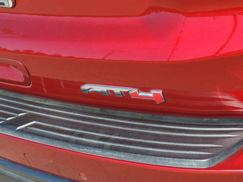 Used 2023 GMC Yukon AT4 image 8