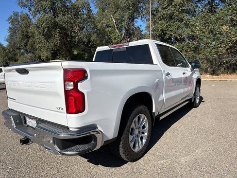 Used 2023 Chevrolet Silverado 1500 LTZ w/ Technology Package AWD/4WD image 5