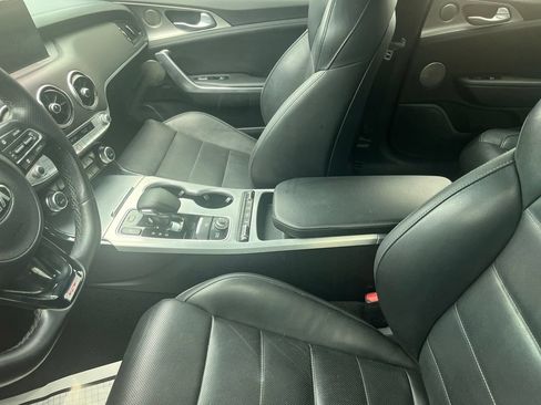 Used 2021 Kia Stinger GT2 AWD/4WD image 8
