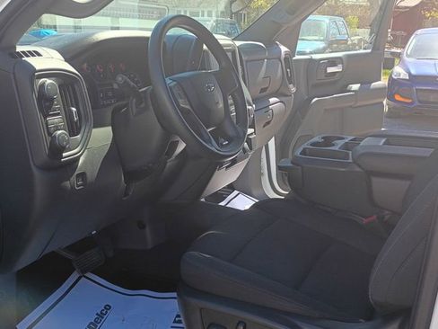 Used 2022 Chevrolet Silverado 1500 Custom Trail Boss w/ LPO, Dark Essentials Package AWD/4WD image 15