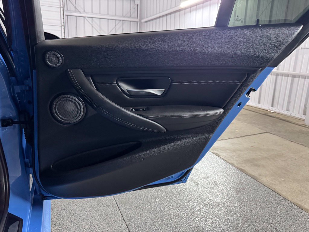 Used 2017 BMW M3 RWD image 43