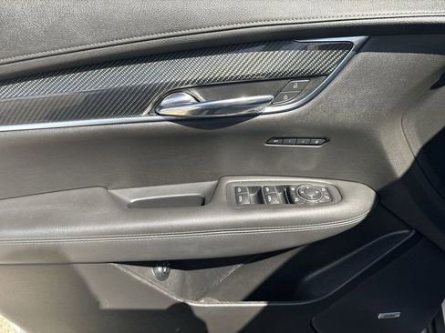 Used 2021 Cadillac XT6 Sport image 15