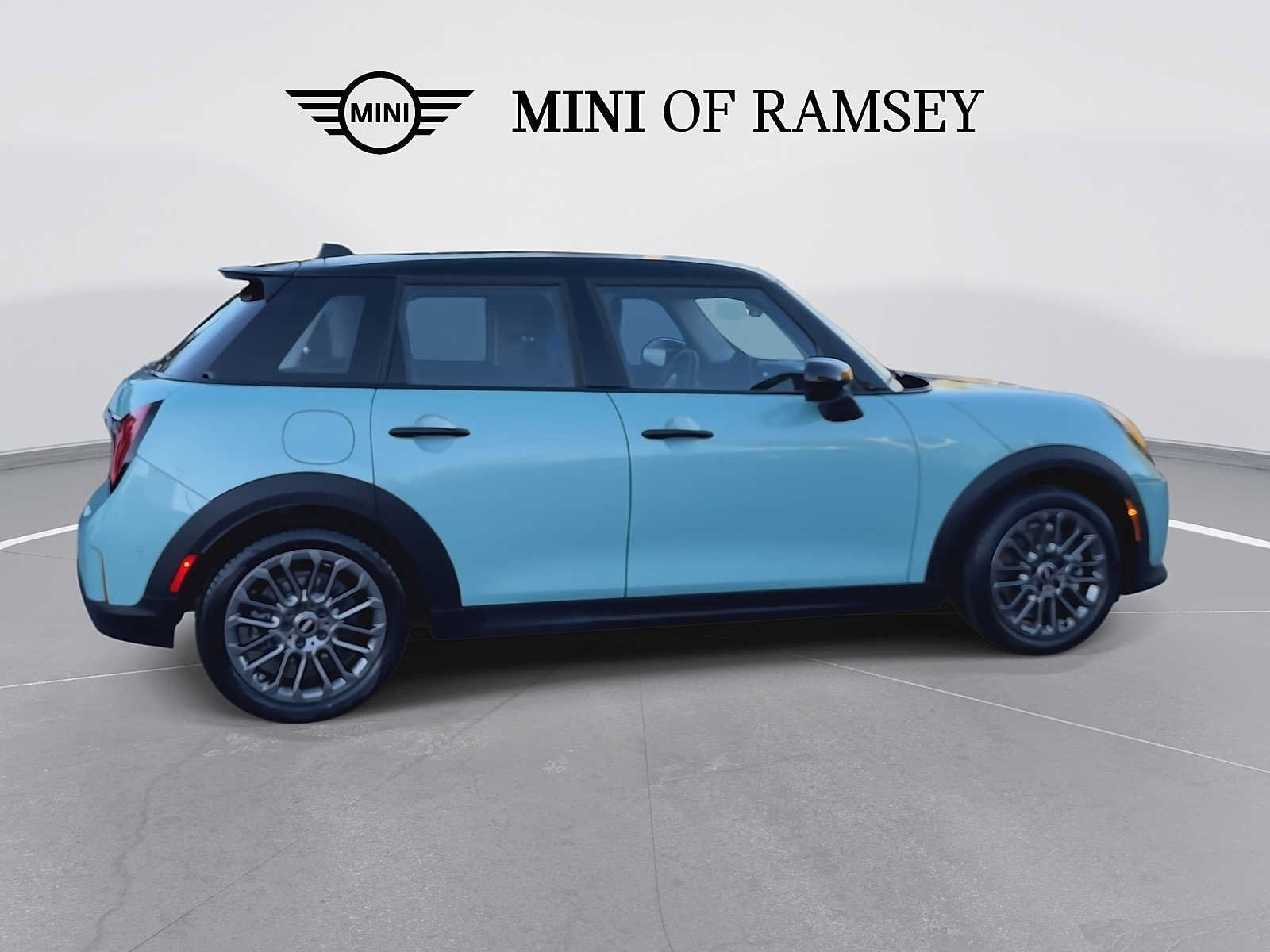 Used 2025 MINI Cooper S FWD image 9