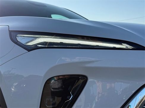 Used 2025 Buick Envision Preferred image 3