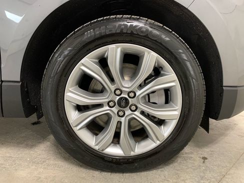 Used 2024 Ford Edge Titanium image 12