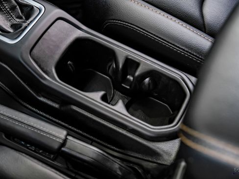 Used 2024 Jeep Gladiator Sport image 51