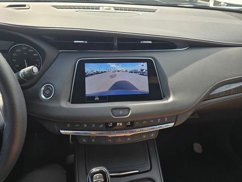 Used 2023 Cadillac XT4 Sport FWD image 24