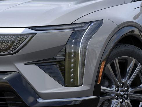 New 2025 Cadillac Optiq Sport 2 image 39