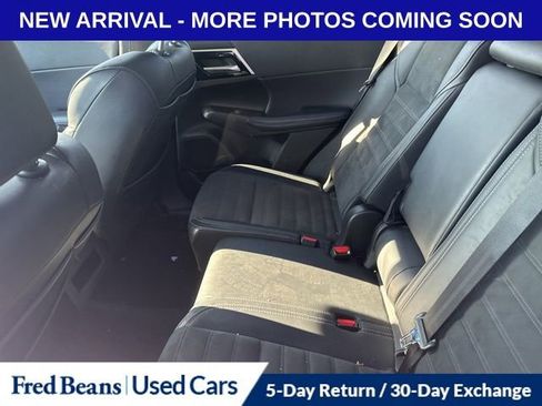 Used 2024 Mitsubishi Outlander SE image 11