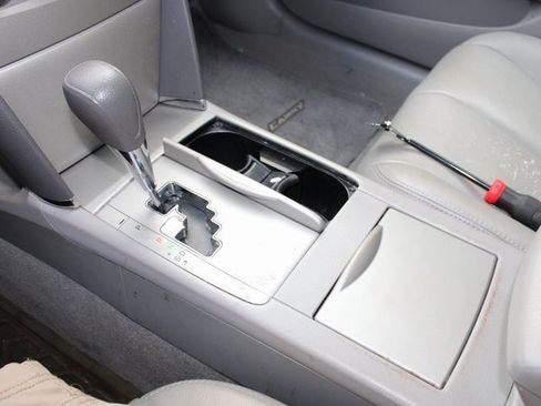 Used 2010 Toyota Camry image 20