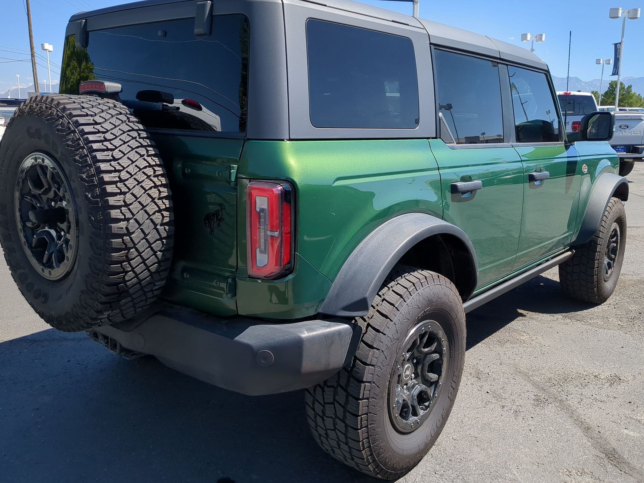 Used 2023 Ford Bronco Wildtrak AWD/4WD image 3