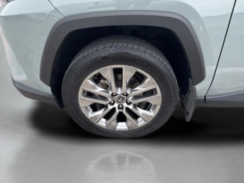 Used 2021 Toyota RAV4 XLE Premium FWD image 35