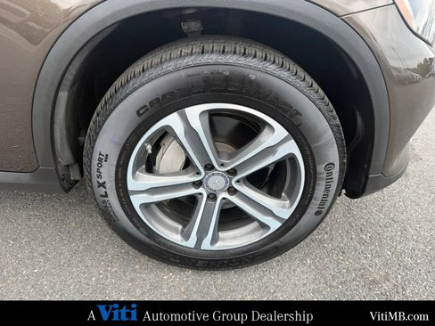 Used 2017 Mercedes-Benz GLC 300 4MATIC image 15