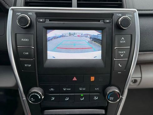 Used 2016 Toyota Camry LE FWD image 28