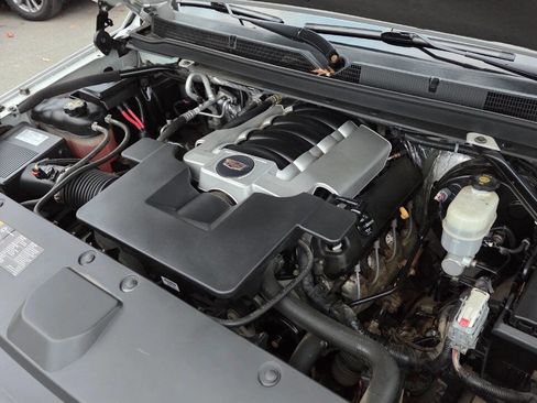 Used 2016 Cadillac Escalade ESV Premium image 51