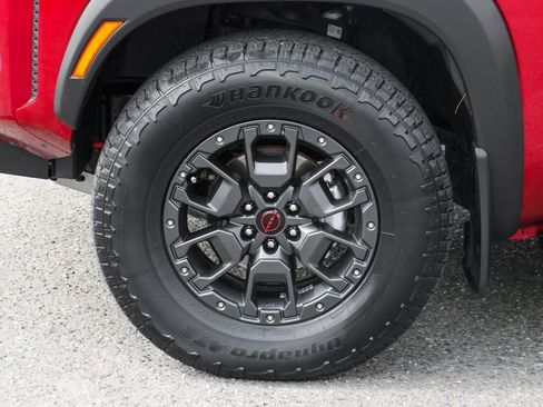 Used 2023 Nissan Frontier PRO-4X w/ Pro-4X Premium Package image 42