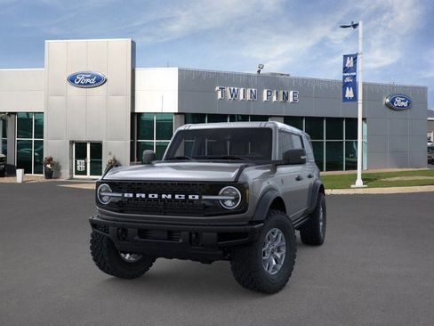 New 2025 Ford Bronco Badlands AWD/4WD image 2