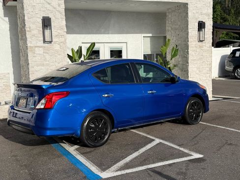 Used 2015 Nissan Versa SV FWD image 16