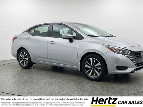 Used 2025 Nissan Versa SV FWD image 1