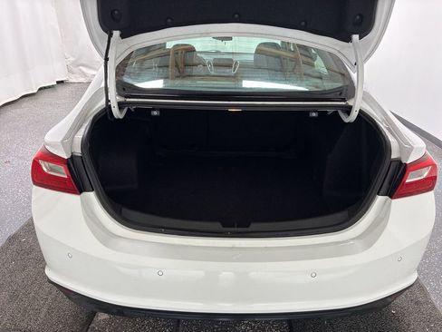 Used 2025 Chevrolet Malibu LT image 6