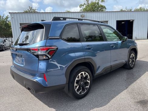 Used 2025 Subaru Forester Premium w/ Convenience Package #1 AWD/4WD image 23