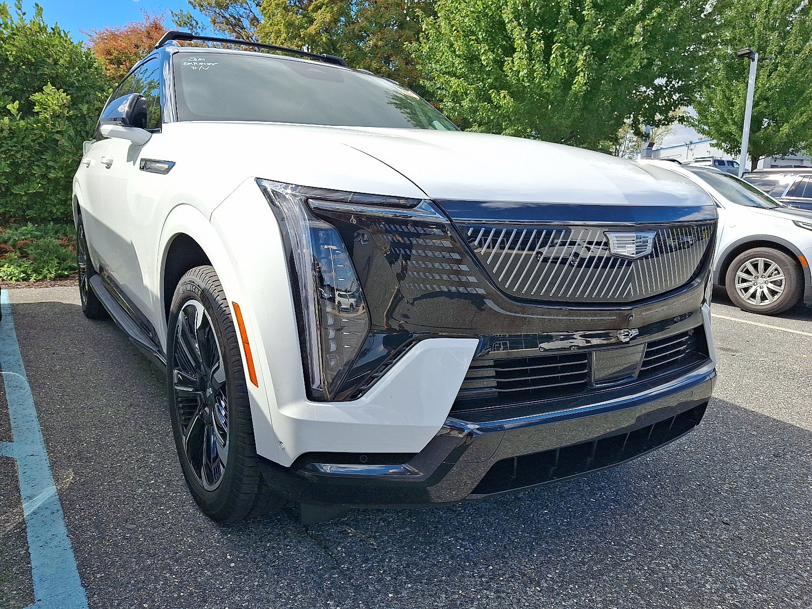 Certified 2025 Cadillac Escalade IQ Sport 2 AWD/4WD image 1