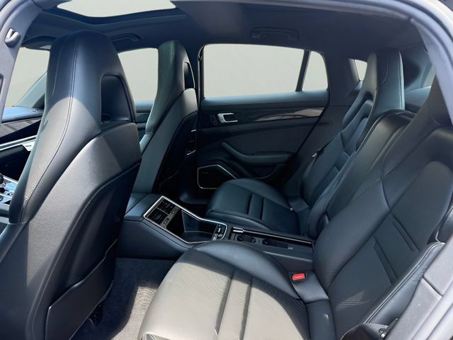 Used 2018 Porsche Panamera 4 AWD/4WD image 11
